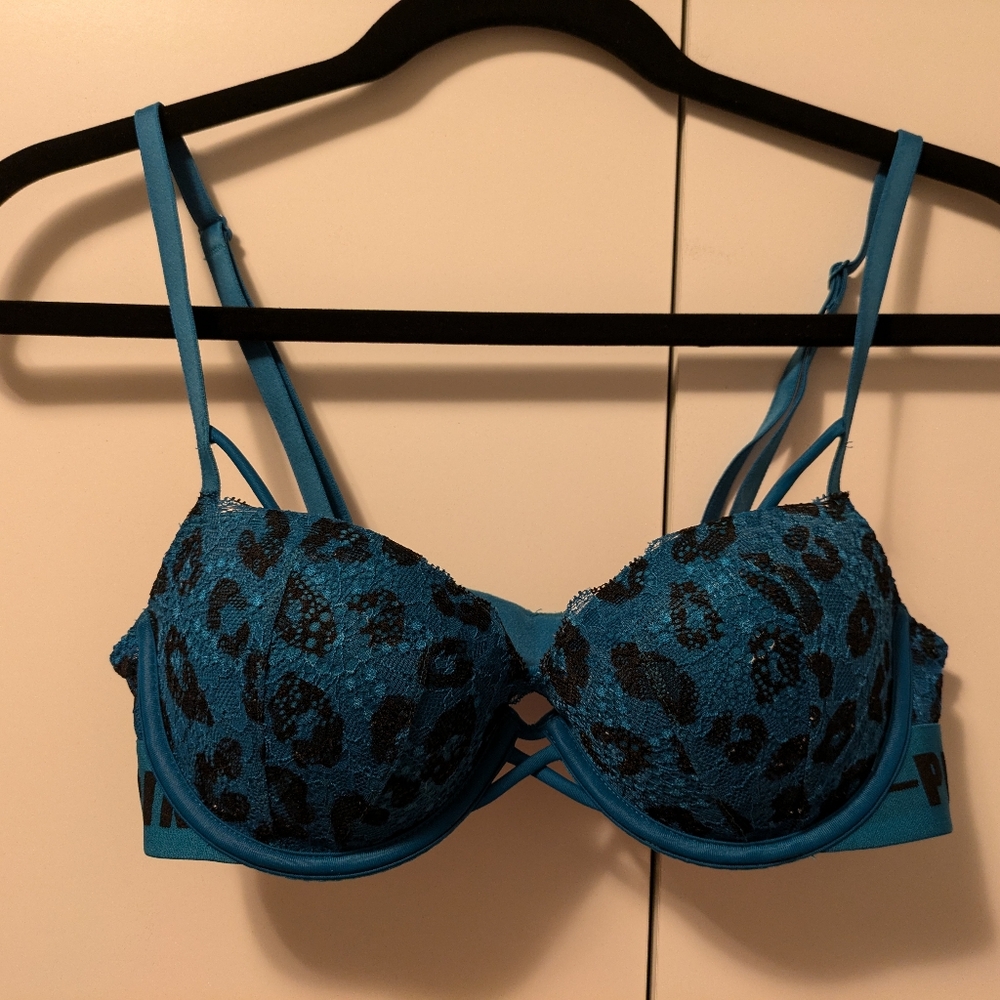 NWOT Victoria's Secret Date Push-Up Bra